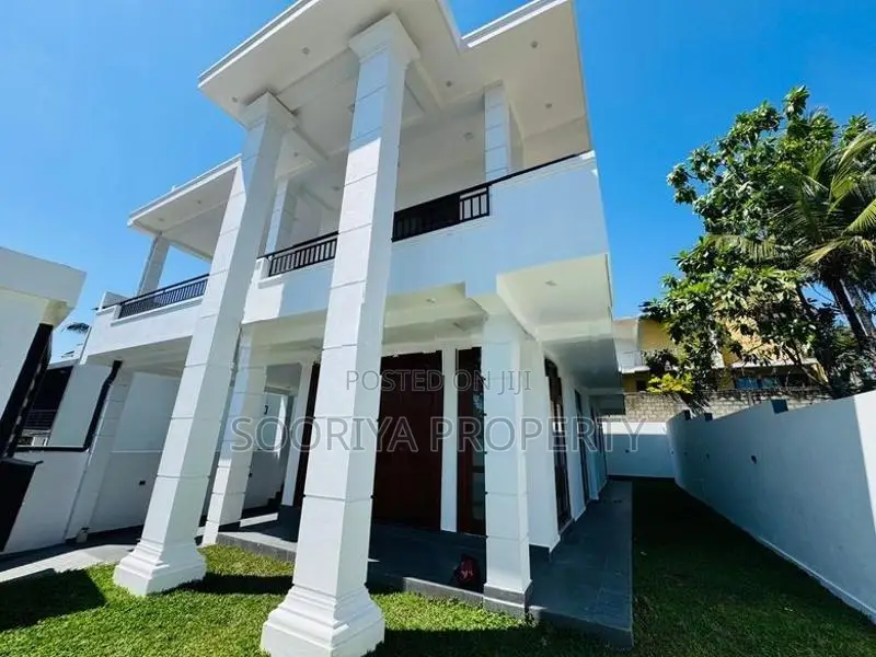 Architectural Designed Brand New Luxury House for Sale in Piliyandala