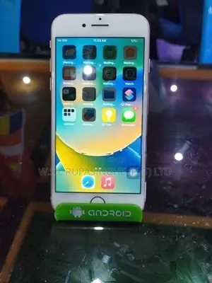 Apple iPhone 8 (Used)