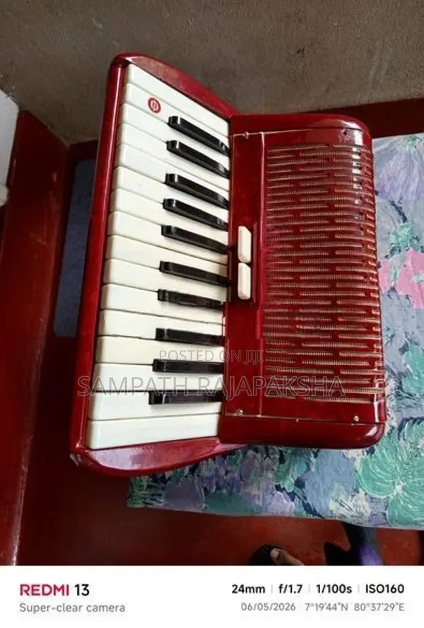 Cantulia Red Piano