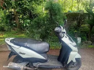 Honda Dio 2012