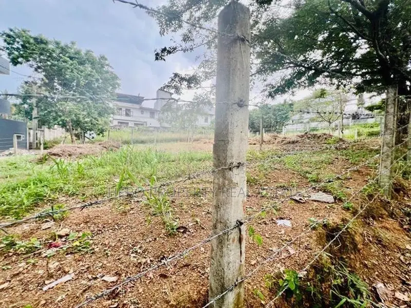 Valuable Land for Sale in Thalawathugoda Hokandara - 8P