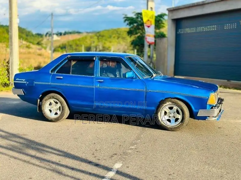 Nissan Sunny 1985