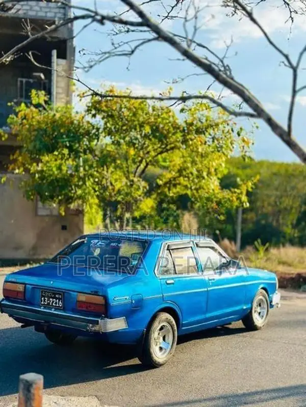Nissan Sunny 1985