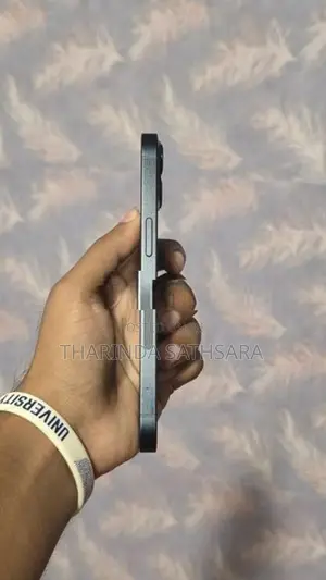Apple iPhone 13 (Used)