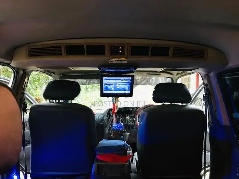 Toyota Hiace Dolphin Super GL 113 1996