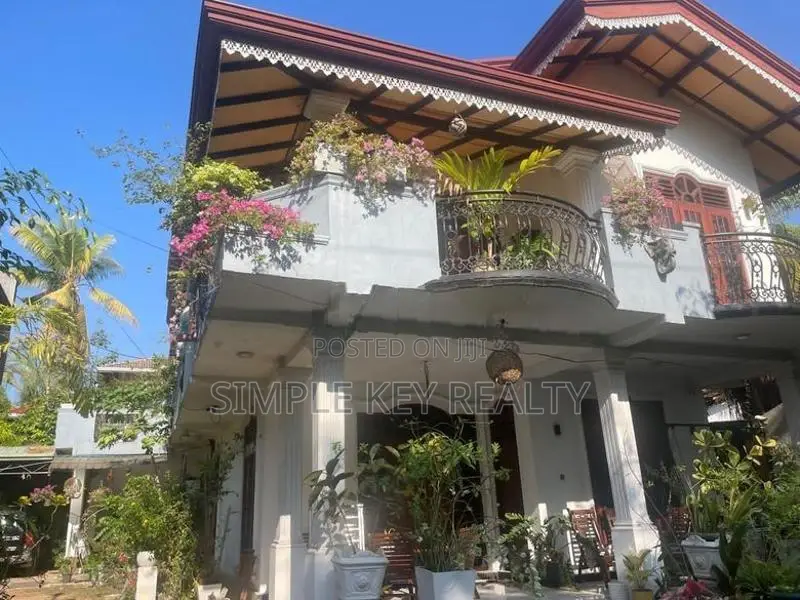 Beautiful Three Store House for Sale in Gampaha