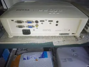 Multimedia projector BENQ MX532 lumens 3300