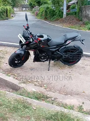 Bajaj Pulsar N160 2025