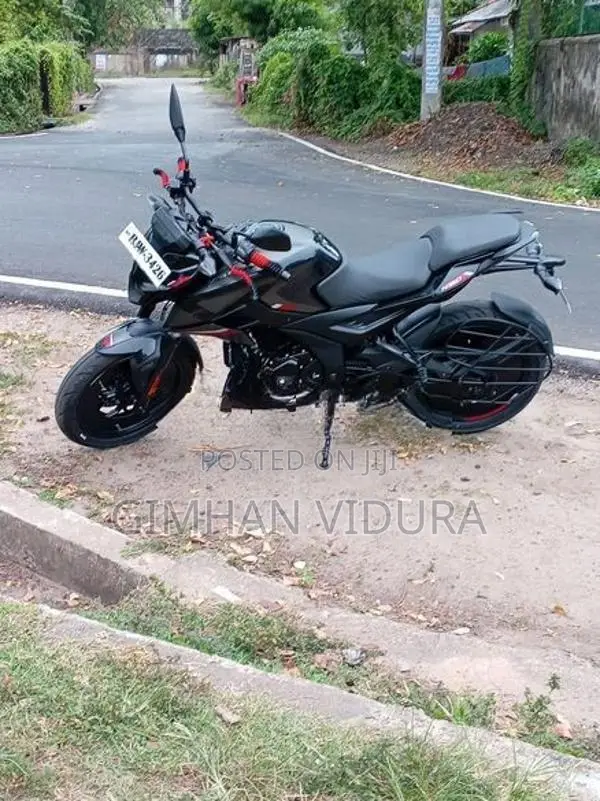 Bajaj Pulsar N160 2025