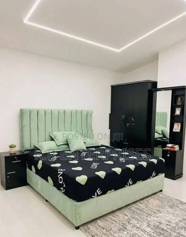 Luxury Bedroom Set 6*5 Ft Queen Size