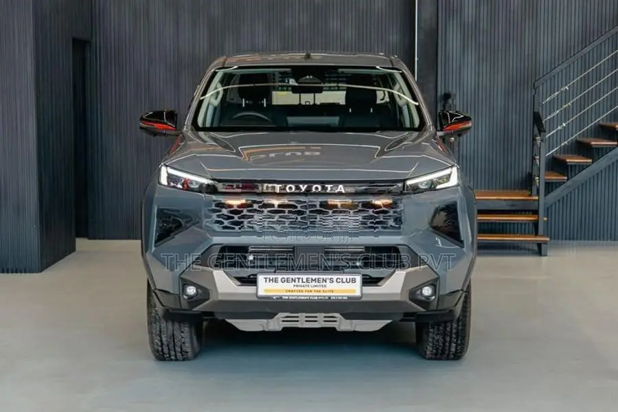 Toyota Hilux Travo Overland Plus 2026