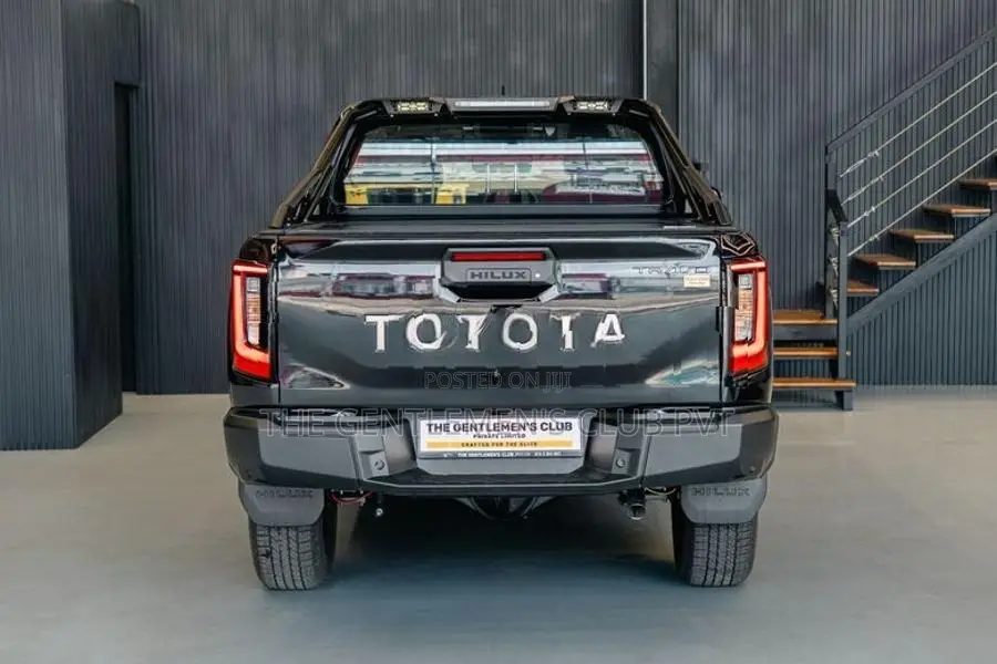 Toyota Hilux Travo Overland Plus 2026