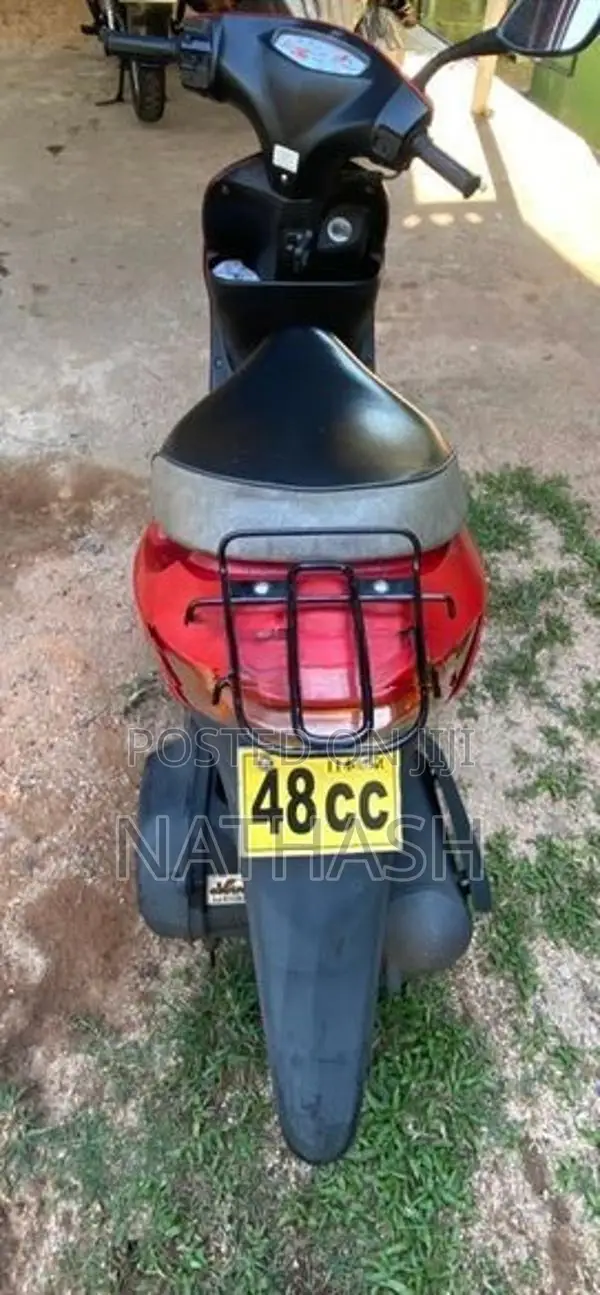 Suzuki V50 2023