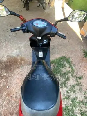 Suzuki V50 2023