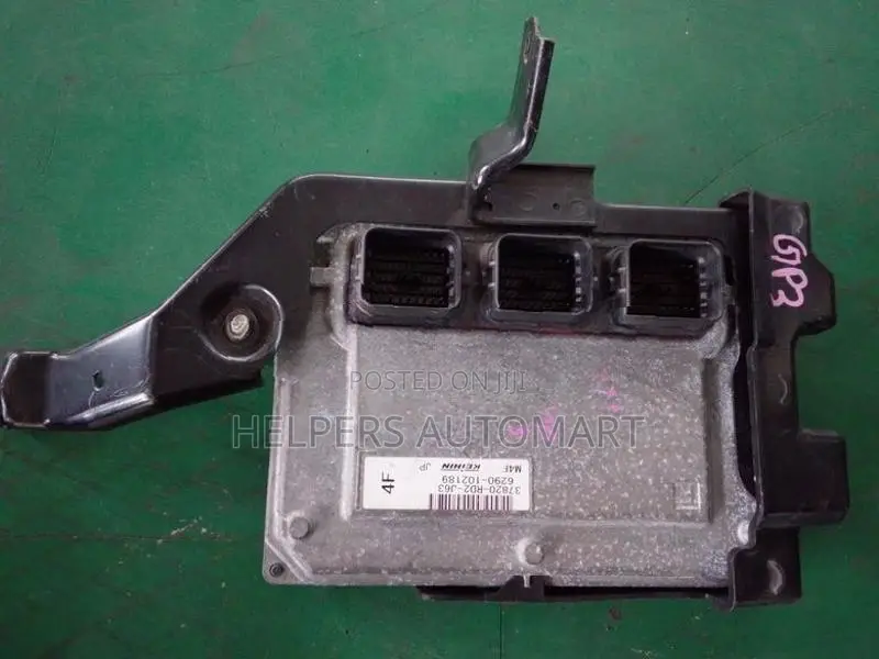 Honda Freed GP3 ECU ( 4 F )