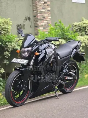 Yamaha FZ 2015