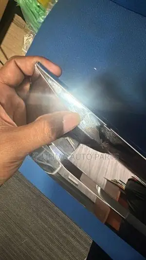 Every DA 17 Bonnet Garnish