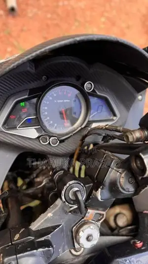 Bajaj Pulsar RS200 2015