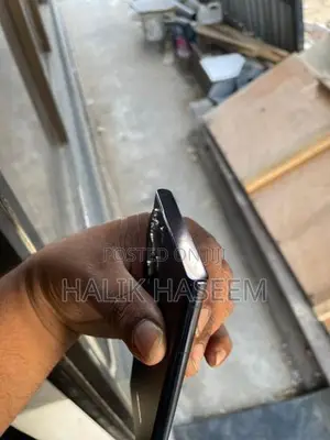 Samsung Galaxy S22 Ultra (Used)