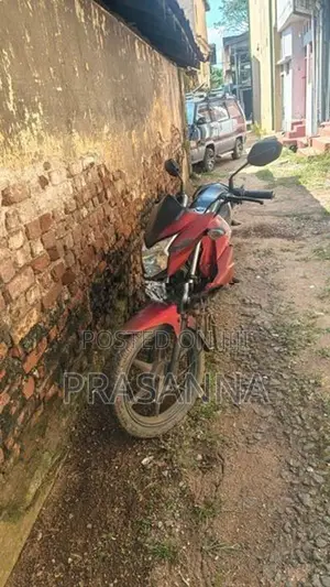 Honda Twister 2014