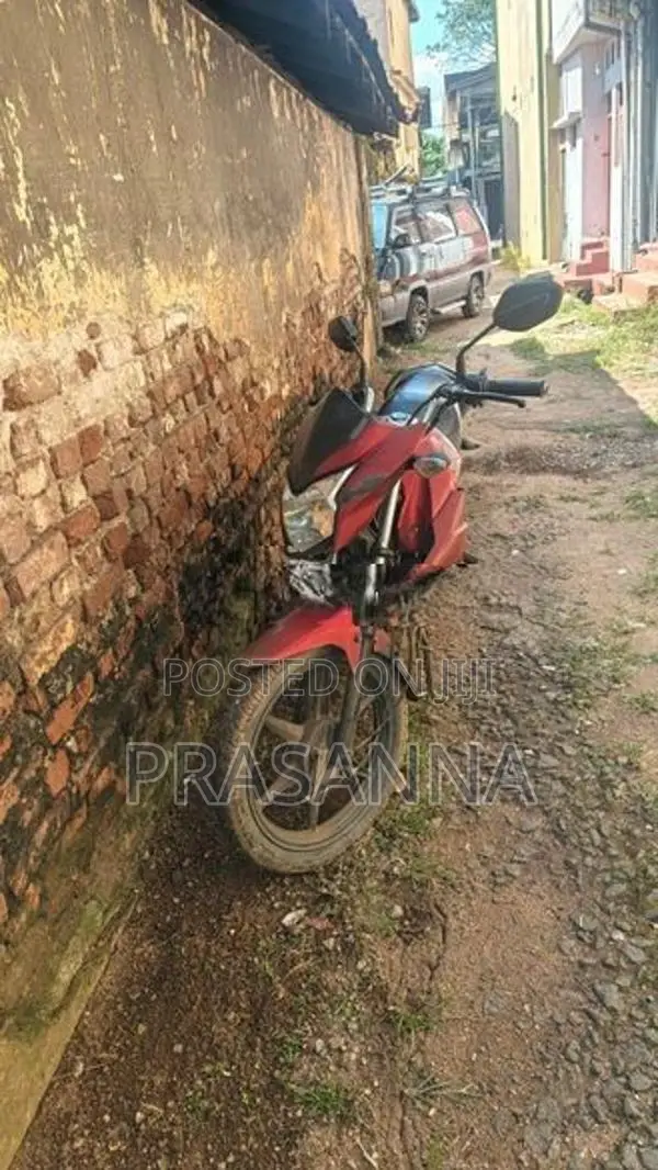 Honda Twister 2014