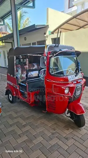 Bajaj RE 4Stroke 2014