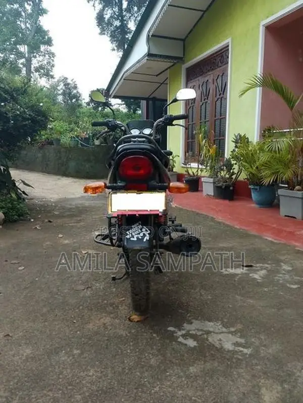 Bajaj Platina 2011