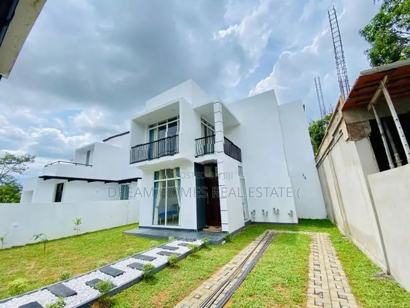 Modern 2-Storey House for Sale in Athurugiriya