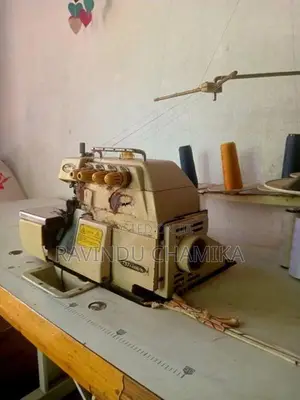 Siruba Overlock Machine