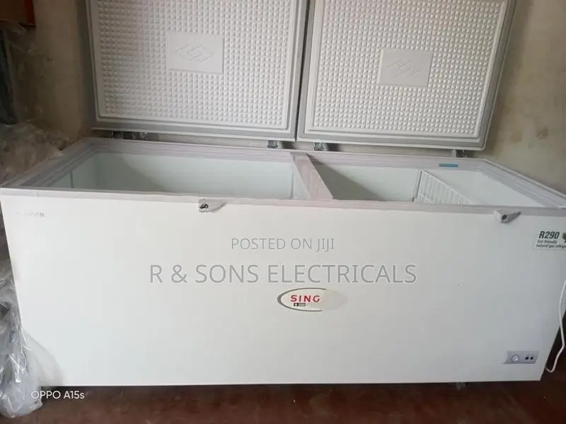 Singer Chest Freezer 677L