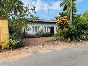 ඉහල වැදගත් පරිසරයකින් ඉඩමක් විකිණීමට ඇත - Piliyandala