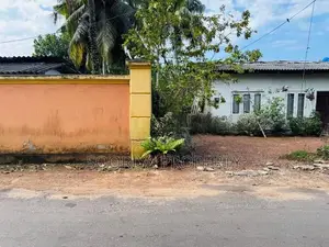 ඉහල වැදගත් පරිසරයකින් ඉඩමක් විකිණීමට ඇත - Piliyandala