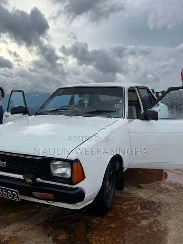 Nissan Sunny 1990