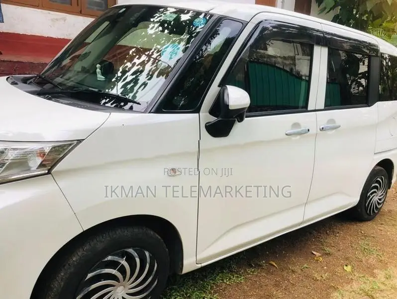 Toyota Roomy 2018