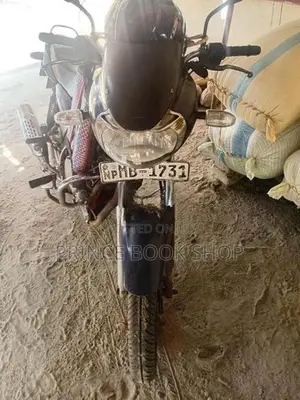 Bajaj Discover 2015