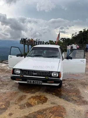Nissan Sunny 1990