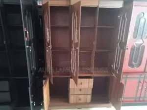 Melamine 3 Door Oc Cupboard