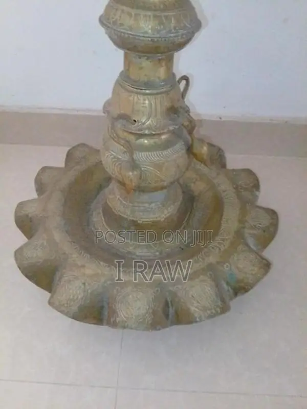 පැරණි පිත්තල පහන