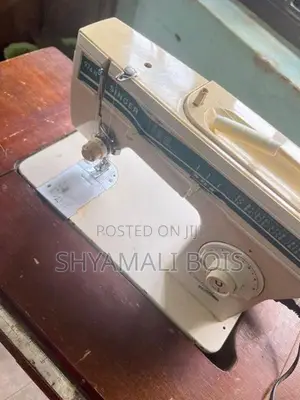 Singer Contessa Sewing Machine