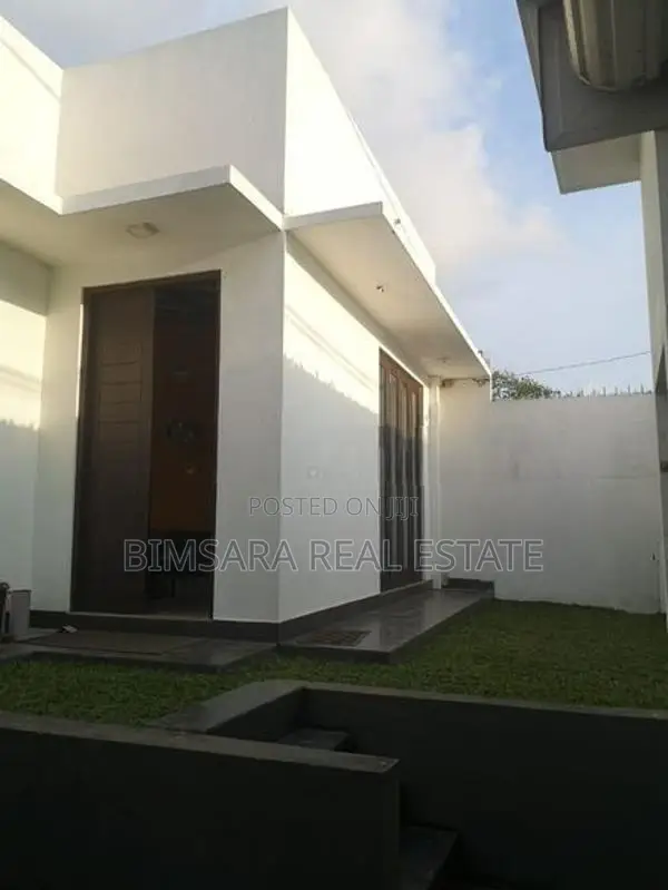 3-Bedroom House for Sale in Athurugiriya | SH14168