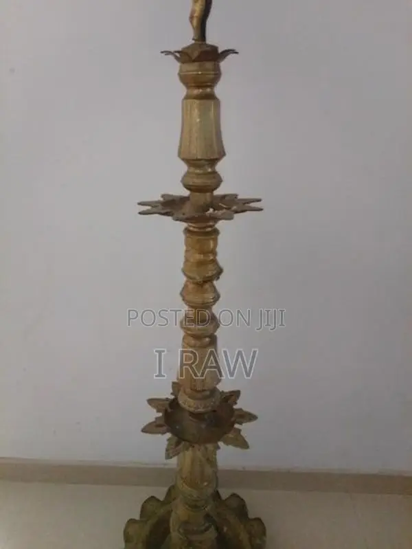 පැරණි පිත්තල පහන
