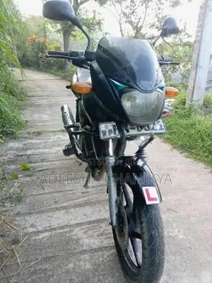 Bajaj Pulsar 180 2005