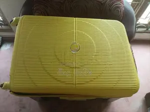 ට්‍රැවල් බැගේජ්