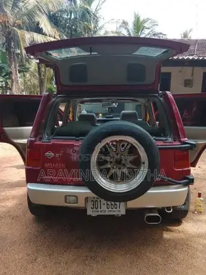 Nissan Rasheen 1996