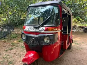 Bajaj RE Three Wheeler 2016