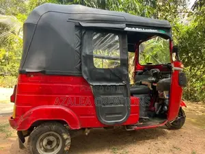 Bajaj RE Three Wheeler 2016