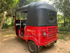 Bajaj RE Three Wheeler 2016