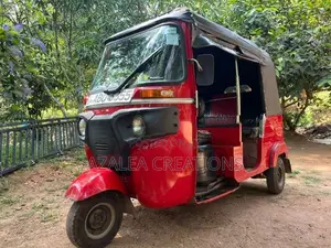 Bajaj RE Three Wheeler 2016