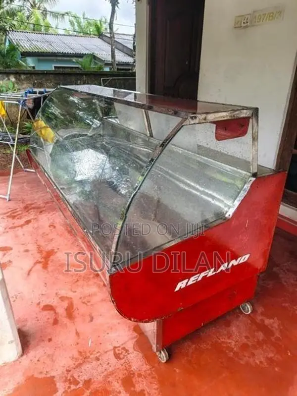 Chicken Display 6ft