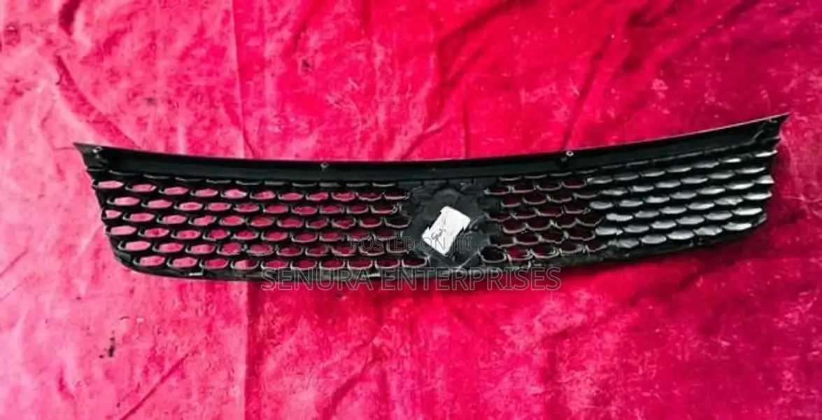Suzuki Swift MK6 Rediator Grill